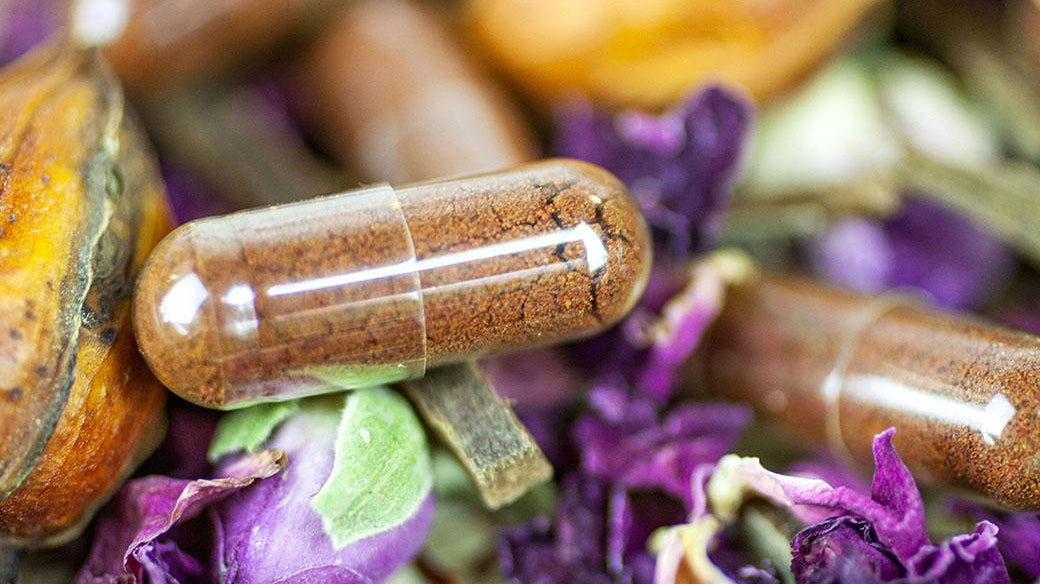 Mood-Supporting Vitamins & Botanicals