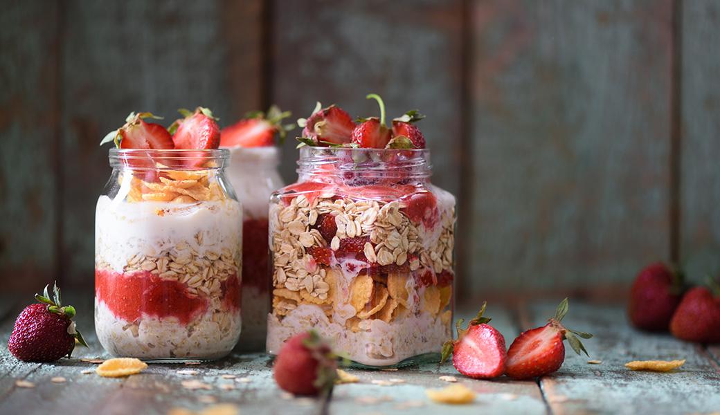 Pomegranate Berry Overnight Oats